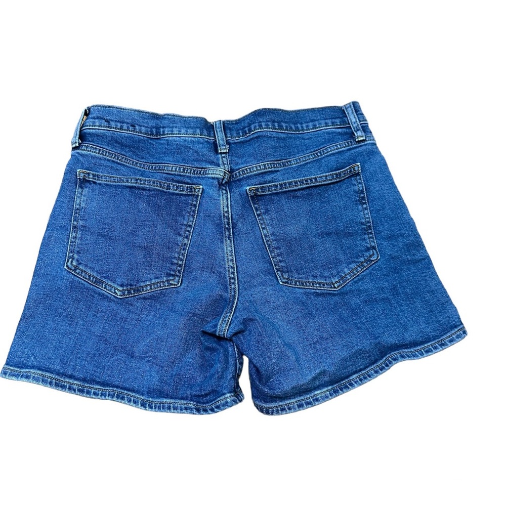 Gap Dark Wash Jean Shorts Size 28  3Inch Inseam - Picture 2 of 5